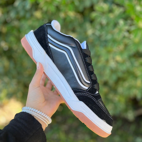 VANS HYLANE