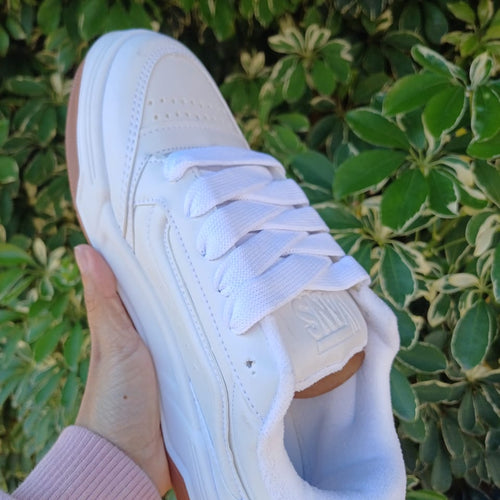 VANS HYLANE